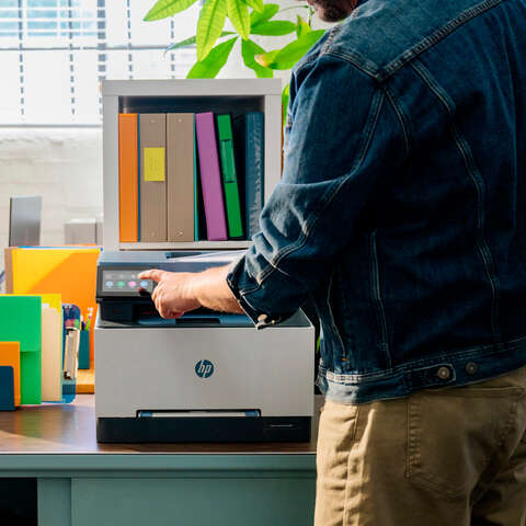 МФУ А4 цв.HP Color LJ Pro MFP 3303fdn