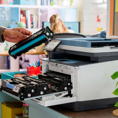 МФУ А4 цв.HP Color LJ Pro MFP 3303fdn